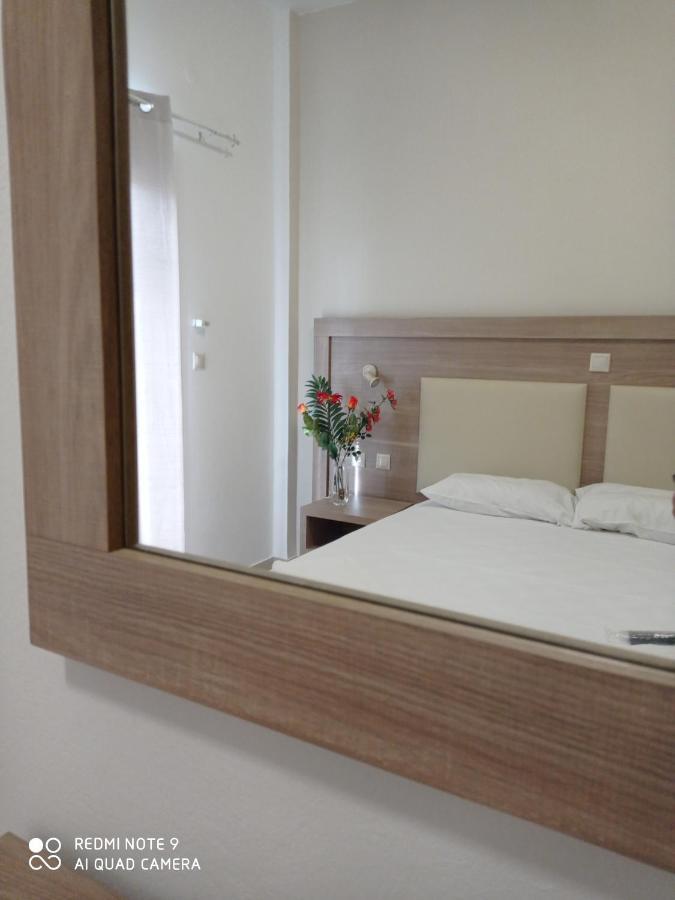Kelly Apartments Ypsos Eksteriør billede